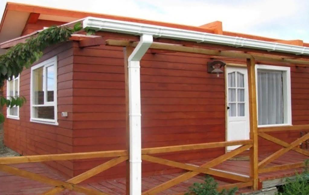 Hostal Y Cabanas Ainil Punta Arenas Buitenkant foto