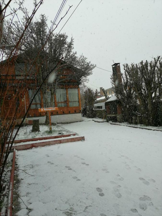 Hostal Y Cabanas Ainil Punta Arenas Buitenkant foto